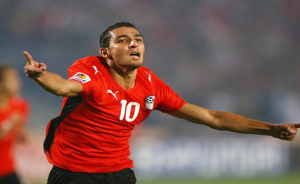 شكري يهدد بالرحيل عن الأهلي