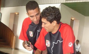 بركات وتريكة يشكران محمود طاهر
