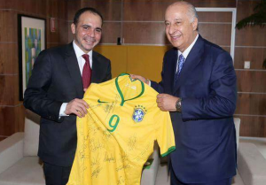 الأمير علي بن الحسين يلتقي رئيس الاتحاد البرازيلي لكرة القدم